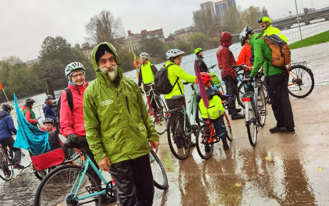 Cyclist Satwant Singh marks the COP26 ‘Day of Action’ with a visit to the Bradford Cathedral Woodland Project